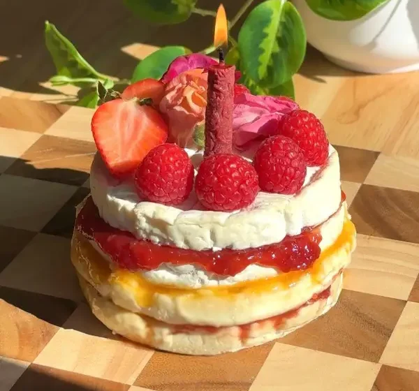  Amuse-bouche « cheesecake » au brie en couches