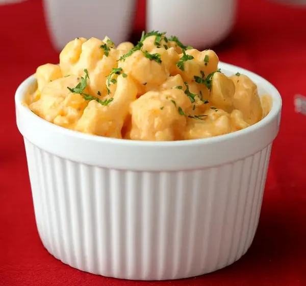  Low-Carb Cauliflower Hot Mac ‘N’ Cheese