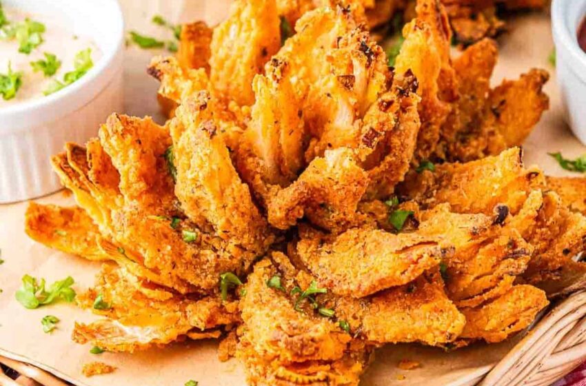  🧅 Extra-Crispy Air-Fried Blooming Onion Petals 🧄
