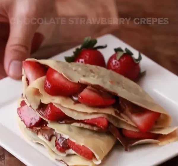  Chocolate Strawberry Crepes