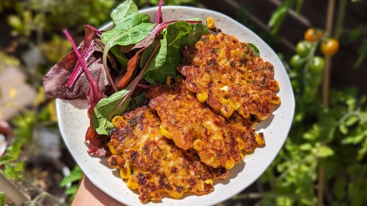  🧀 Crispy Golden Sweet Corn & Feta Fritters 🌽