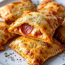  🍕 Extra-Crispy Air-Fried Pepperoni Pizza Pockets 🧀