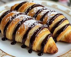  🍫 Crispy Marshmallow Nutella Melt Pockets 🥐