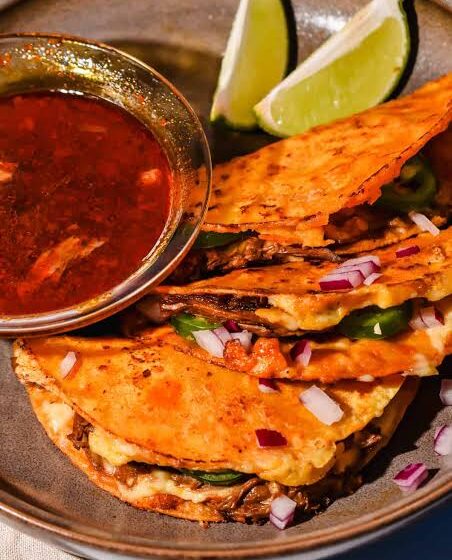  🌮 Extra-Crispy Air-Fried Birria Quesataco Bombs 🥩