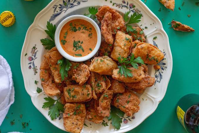  🧅 Ultra-Crispy Loaded Blooming Onion Petals 🧀