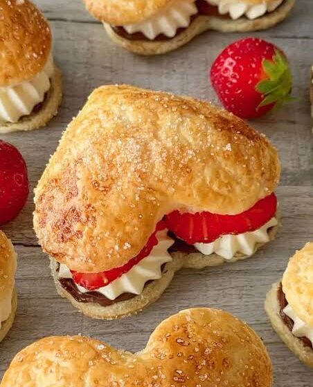  🍫 Crispy Air-Fried Chocolate Hazelnut Wonton Hearts 🍓