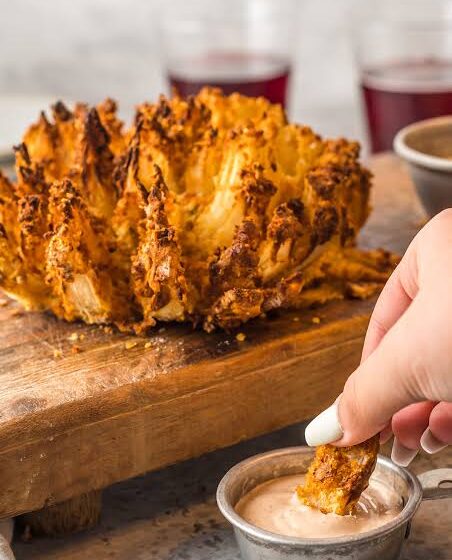  🧅 Extra-Crispy Air-Fried Blooming Onion Petals 🧅