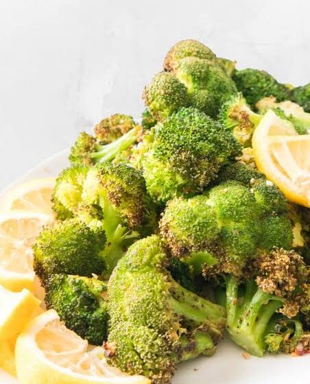  🥦 Healthy Crispy Air-Fried Garlic Herb Broccoli Florets 🧄