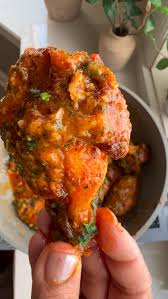  🍗 Crispy Garlic Parmesan Buffalo Chicken Wings 🐓
