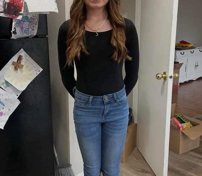  14-year-old teenager passed away after putting lamp on her … e