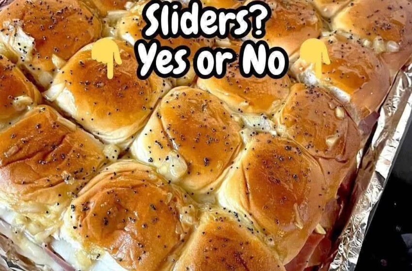  HOT HAM AND CHEESE SLIDERS WITH POPPY SEED GLAZE 🔥🥪