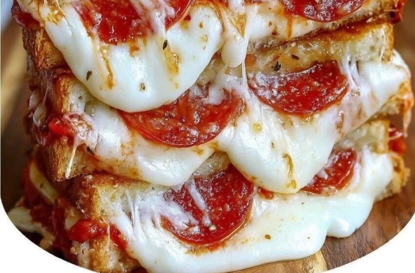  🍕🧀 PIZZA GRILLED CHEESE SANDWICHES 🥪✨